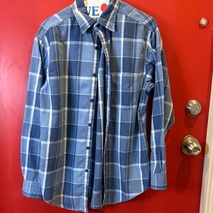 Roundtree & Yorke Navy Plaid Casual Shirt